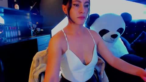 Coral  online show from 02/07/25, 12:17