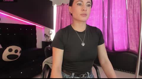 Coral  online show from 12/17/25, 01:06