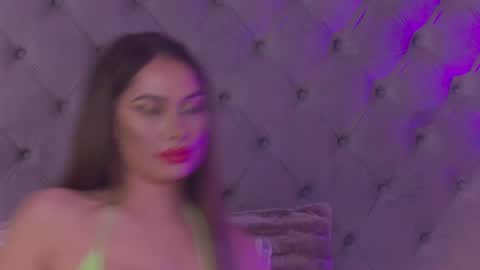 CoraliaDiamond online show from 12/19/24, 03:41