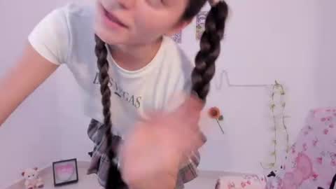 Coraline uwu     Bienvenidos al dulce mundo de Coraline    Hola amores soy Coraline  Una chica  tierna juguetona online show from 07/16/26, 10:16