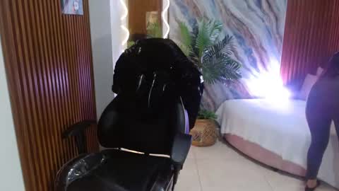 Snapshot of corall_tay1 chatting on 05/12/26, 11:51 corall_tay1 online show from 05/12/26, 11:51