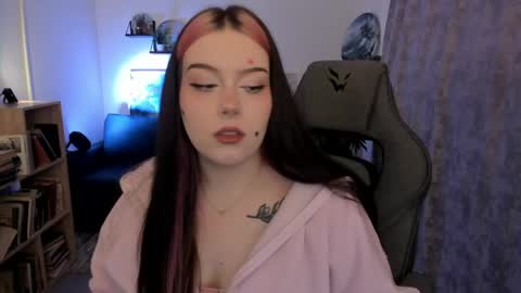 little girl who is always right or just Cora online show from 05/11/26, 05:02