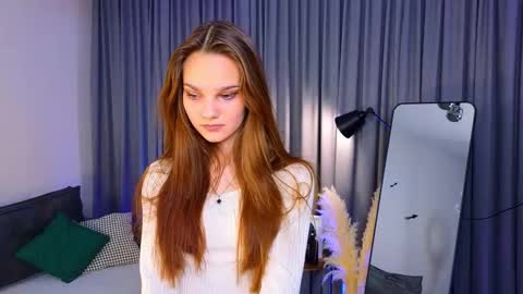 Lia online show from 11/12/25, 03:45