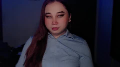 Snapshot of corefinder_xx chatting on 09/25/25, 09:24 corefinder_xx online show from 09/25/25, 09:24