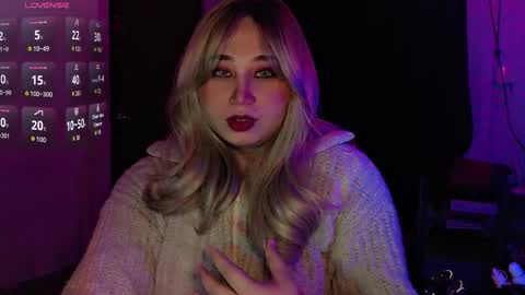 Snapshot of corefinder_xx chatting on 10/21/25, 09:04 corefinder_xx online show from 10/21/25, 09:04