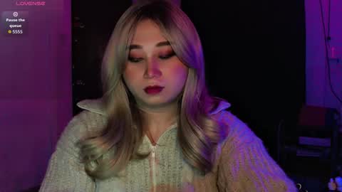 Snapshot of corefinder_xx chatting on 10/23/25, 12:54 corefinder_xx online show from 10/23/25, 12:54