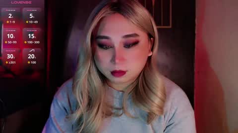 Snapshot of corefinder_xx chatting on 10/29/25, 04:37 corefinder_xx online show from 10/29/25, 04:37