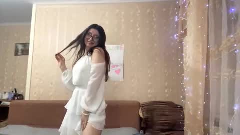 Elisheva online show from 02/06/26, 01:58