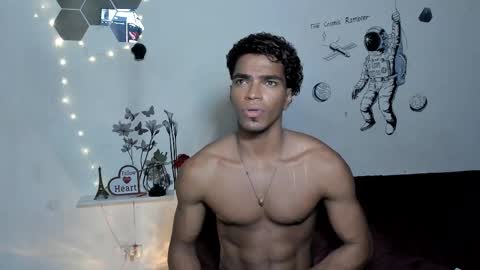 CoreyGlover online show from 11/05/25, 08:03