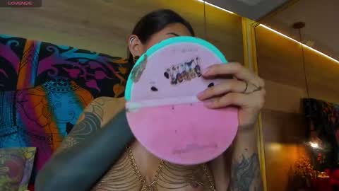 Cori online show from 11/30/25, 04:16