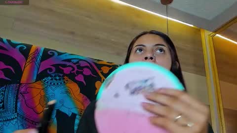 Cori online show from 12/01/25, 10:37