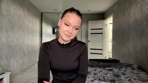 Kiki online show from 05/13/26, 11:29