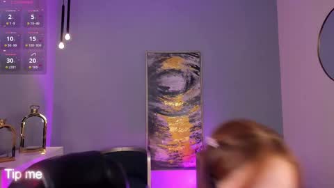 Corinne Russo online show from 10/07/25, 03:58