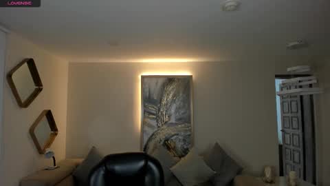 Corinne Russo online show from 11/02/25, 06:10