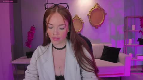 Corinne Russo online show from 04/22/26, 12:50