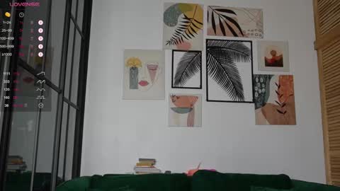 Snapshot of corni__ chatting on 12/04/25, 10:18 Im Cornelia FANSLY free telegram INSTA online show from 12/04/25, 10:18