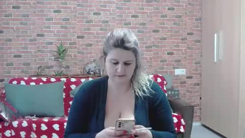 Elisa online show from 03/04/25, 08:46