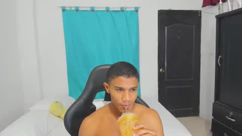 Ethan  online show from 09/30/25, 11:54