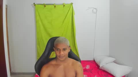 Snapshot of corzoethan chatting on 05/11/26, 04:26 Ethan online show from 05/11/26, 04:26