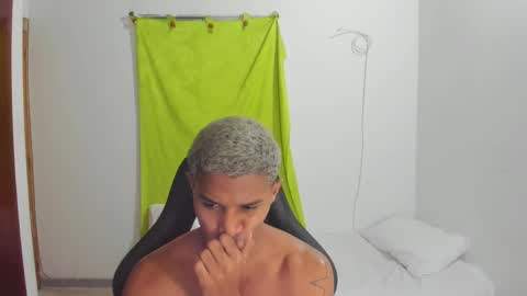 Snapshot of corzoethan chatting on 06/01/26, 03:14 Ethan online show from 06/01/26, 03:14