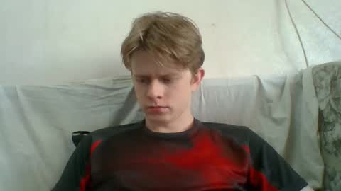 Snapshot of cosm2312 chatting on 06/10/26, 01:32 Andrew online show from 06/10/26, 01:32