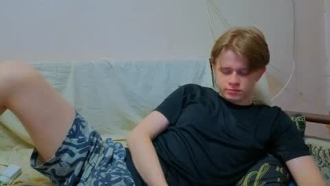 Snapshot of cosm2312 chatting on 07/14/26, 05:51 Andrew online show from 07/14/26, 05:51