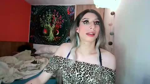 cosmic_crystal online show from 12/23/24, 08:25