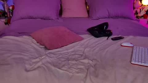 Sia online show from 02/19/25, 03:06