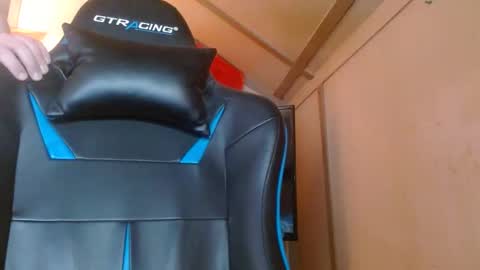 cosmicjones88 online show from 01/05/25, 02:52