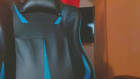 cosmicjones88 online show from 01/20/25, 05:04