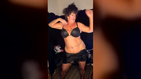 cougarbratz online show from 05/23/26, 01:59