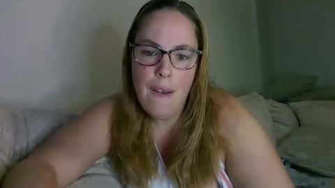 Snapshot of countrylovin2018 chatting on 09/13/25, 10:42 Fallen Angel 21 online show from 09/13/25, 10:42