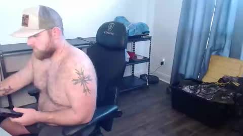 Snapshot of countrystrong53 chatting on 01/08/26, 06:43 countrystrong35 online show from 01/08/26, 06:43