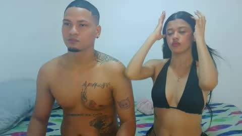 Snapshot of couple777sexy chatting on 10/10/25, 07:35 Andri online show from 10/10/25, 07:35