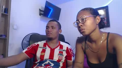 couple_hot0240129 online show from 12/05/25, 03:09