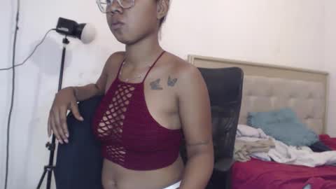 couple_hot0240129 online show from 02/19/26, 09:00