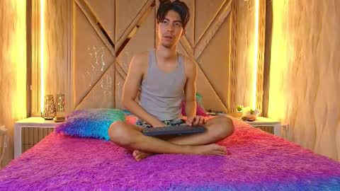 Ricardo  Isabella online show from 12/04/25, 01:26