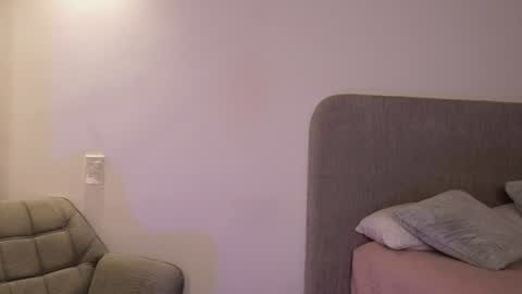 Snapshot of couple_of_your_dreams_ chatting on 07/09/26, 11:25 Kay online show from 07/09/26, 11:25