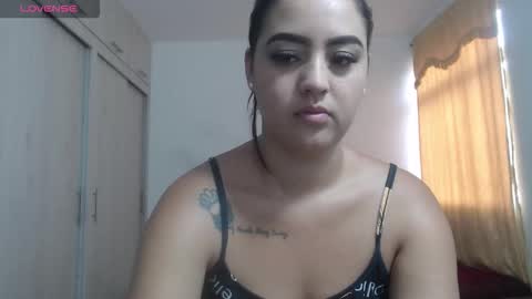  ALEJANDRO Y EMILY  online show from 10/10/25, 01:43