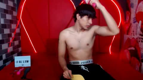 MIA LIZ AND SAM online show from 10/03/25, 07:33