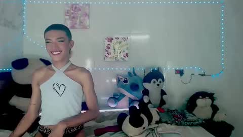 Snapshot of couple_sweet1016 chatting on 09/26/25, 11:20 ALEXA KIM online show from 09/26/25, 11:20