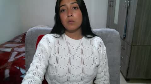 couplecaliente10 online show from 10/25/25, 03:47