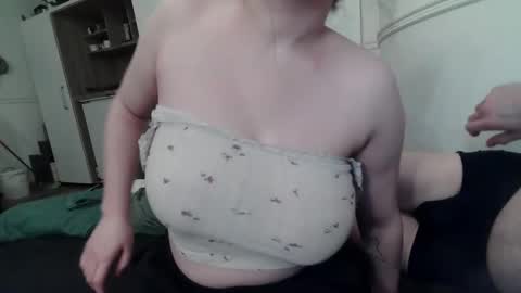 Snapshot of coupleforyou23 chatting on 12/07/24, 03:36 coupleforyou23 online show from 12/07/24, 03:36