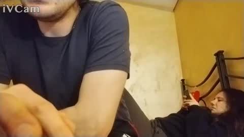 Snapshot of coupleforyou23 chatting on 02/20/25, 02:18 coupleforyou23 online show from 02/20/25, 02:18