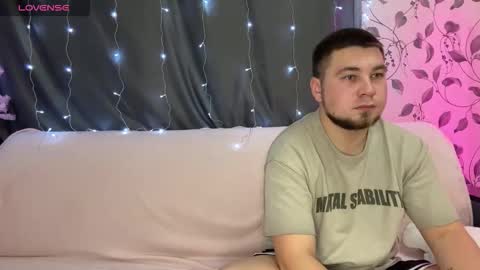 Emily  Ryan online show from 12/21/25, 09:00