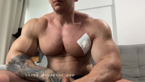 couplemuscle40 online show from 11/23/25, 06:30