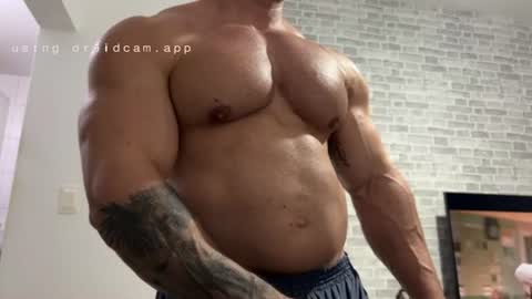 couplemuscle40 online show from 07/07/26, 02:25