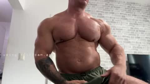 couplemuscle40 online show from 07/26/26, 06:04