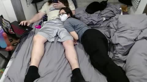 Snapshot of couplenxtdoor351 chatting on 03/13/26, 03:57 couplenxtdoor351 online show from 03/13/26, 03:57