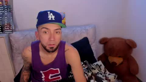 Snapshot of couplevibes_ chatting on 07/01/26, 02:24 Emily Andy online show from 07/01/26, 02:24